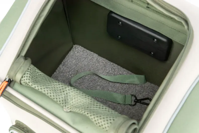 Preview: Hundefahrradkorb vorne mit Außentaschen und Schultergurt, beige/grün