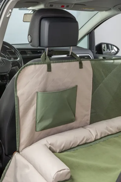 Preview: Wendbare Autoschondecke für Hunde mit Bodenplatte und Sichtfenster