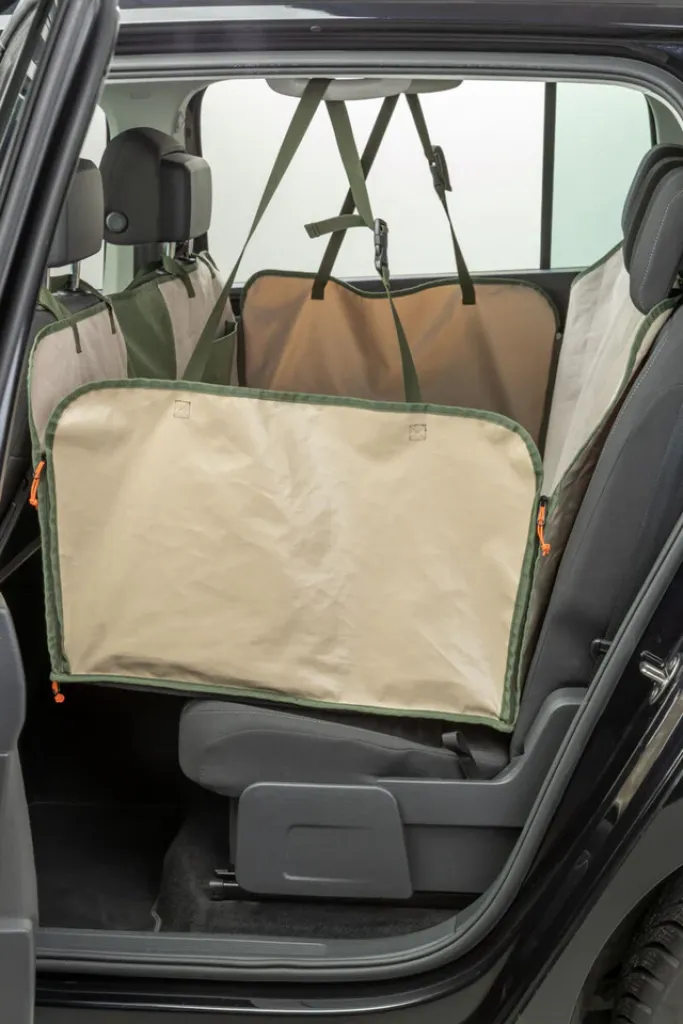 Wendbare Autoschondecke für Hunde mit Bodenplatte und Sichtfenster